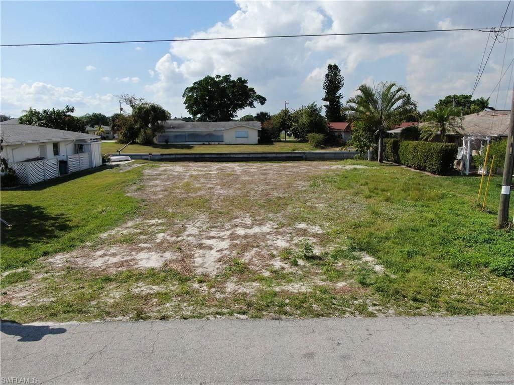4331 Canal Cir - Photo 1