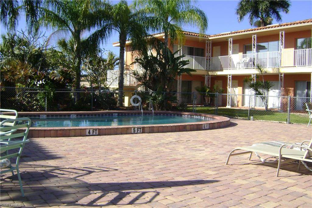879 46th Ln - Photo 1