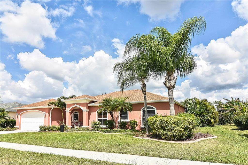 591 Genevieve Dr - Photo 1