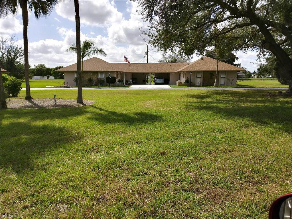207 Oaklawn Ct - Photo 1
