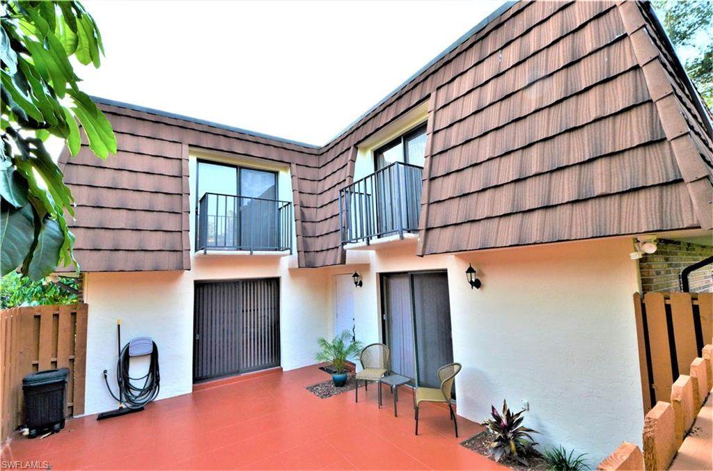 1440 Park Shore Circle - Photo 1