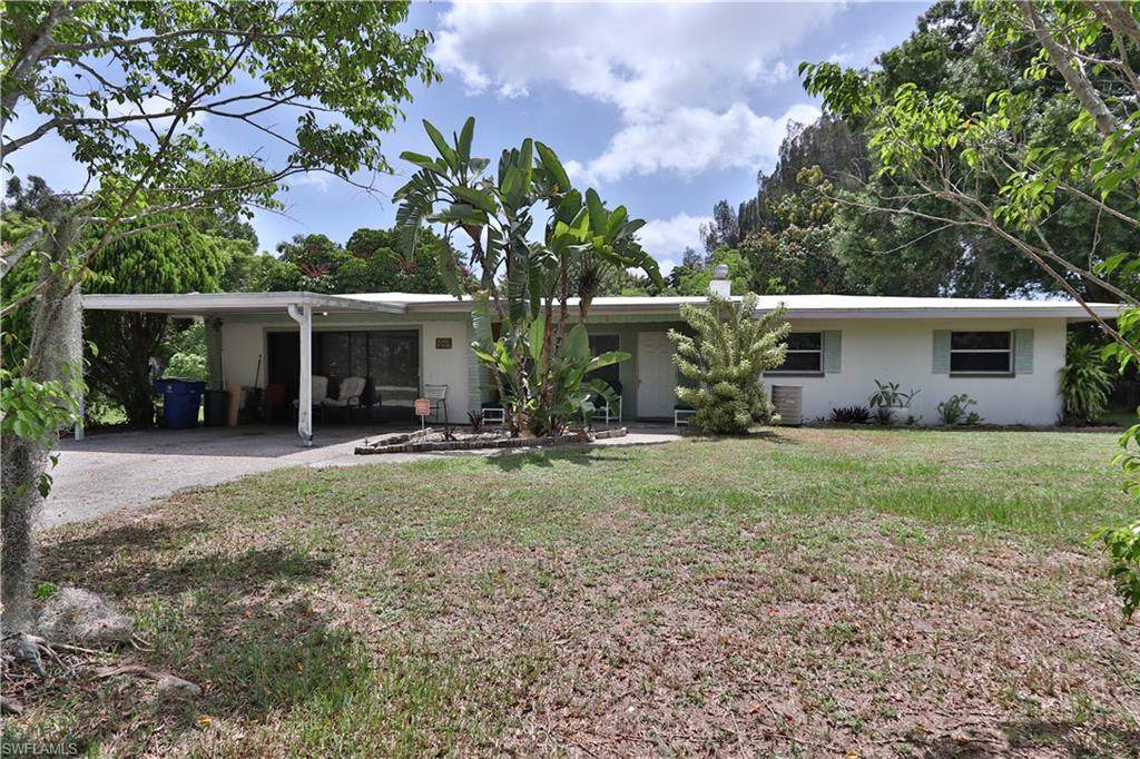 1689 Daniels Drive - Photo 1