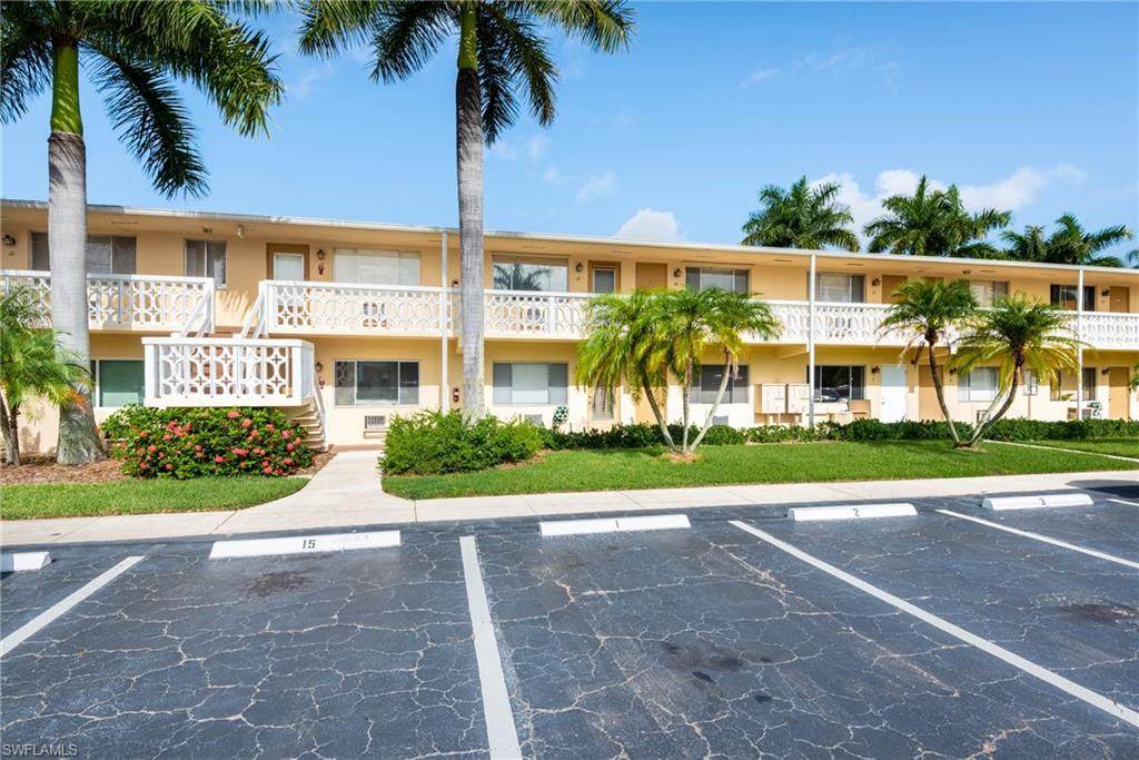 13150 Kings Point Drive - Photo 1