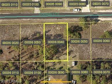 1216 Dodwin Street - Photo 1