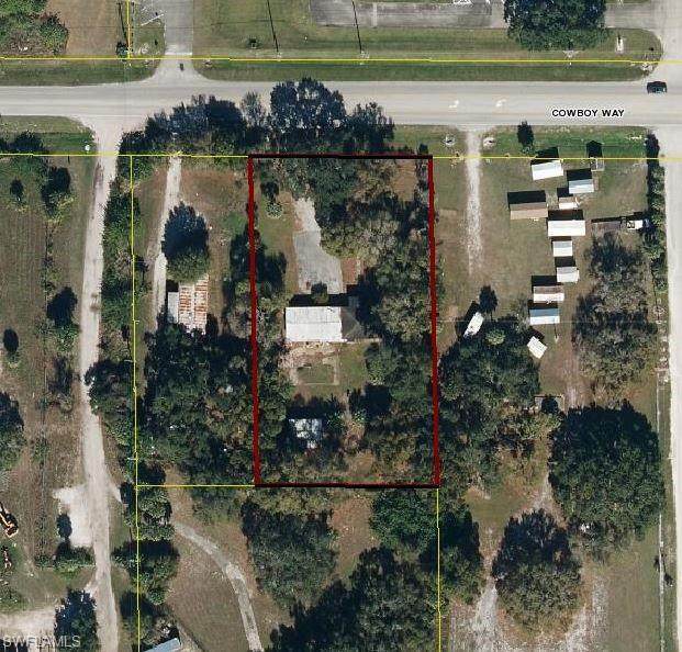 955 Cowboy Way - Photo 1