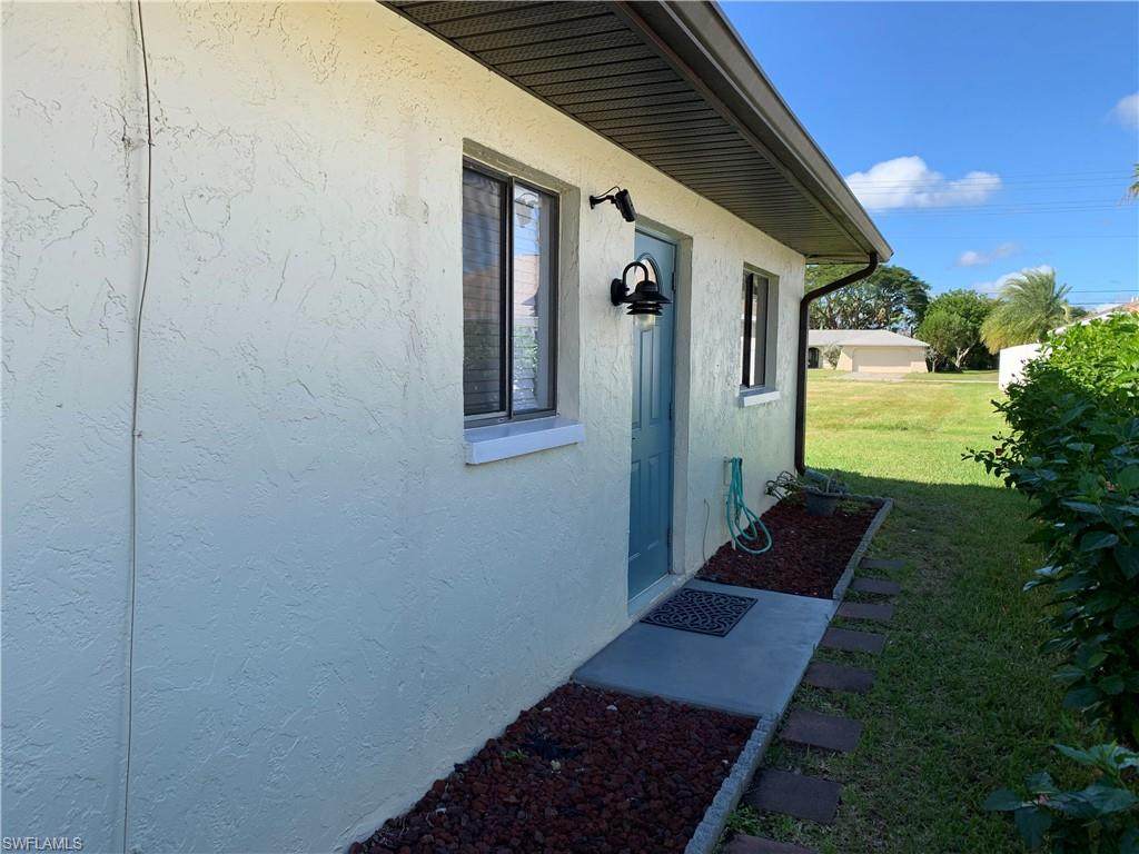 4514 Santa Barbara Boulevard - Photo 1