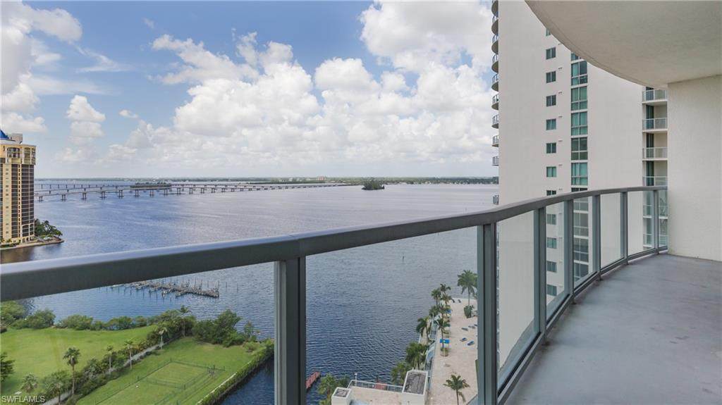 3000 Oasis Grand Boulevard - Photo 1