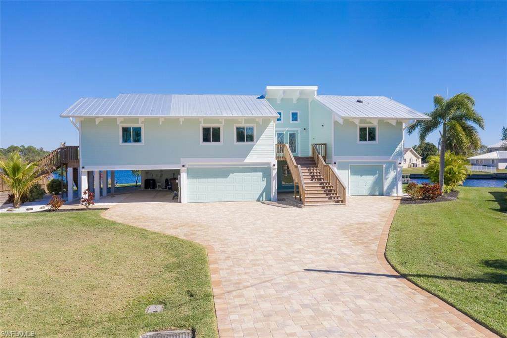 1960 Bahama Avenue - Photo 1