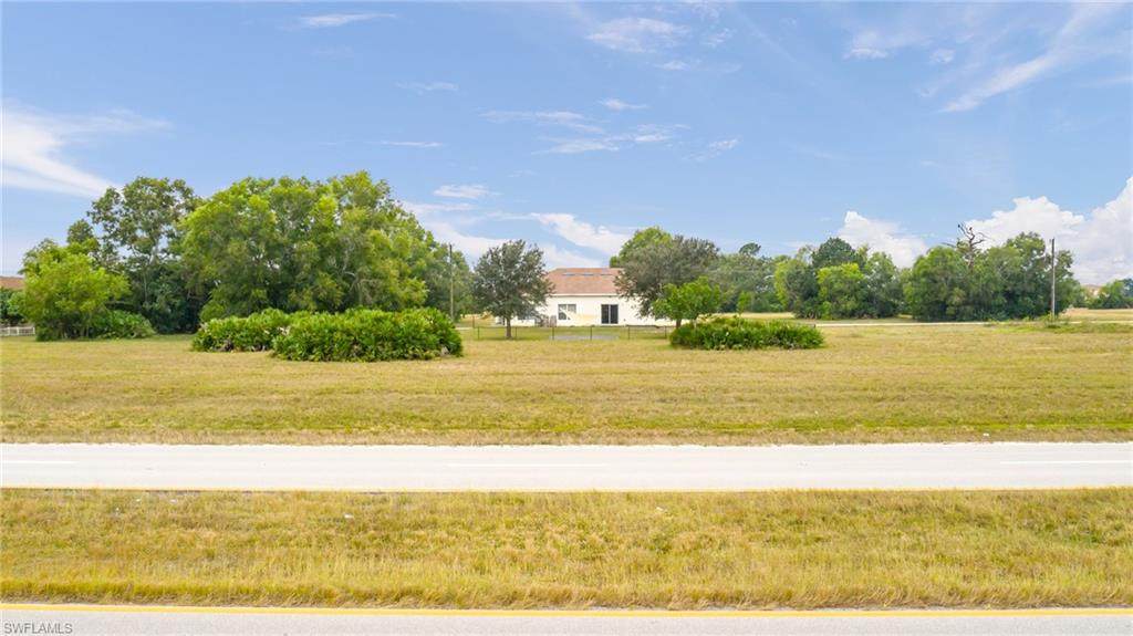 1428 Diplomat Parkway - Photo 1