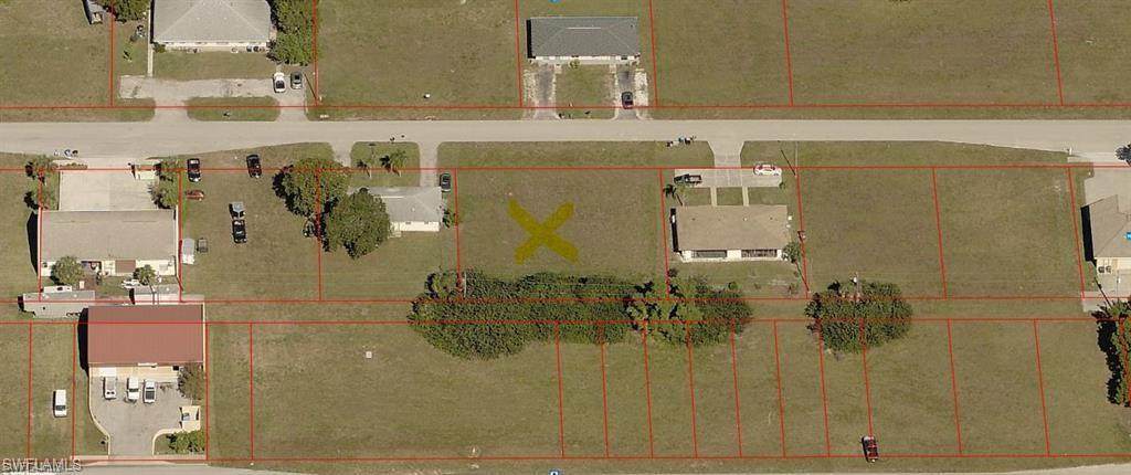 904 8th Street - Photo 1