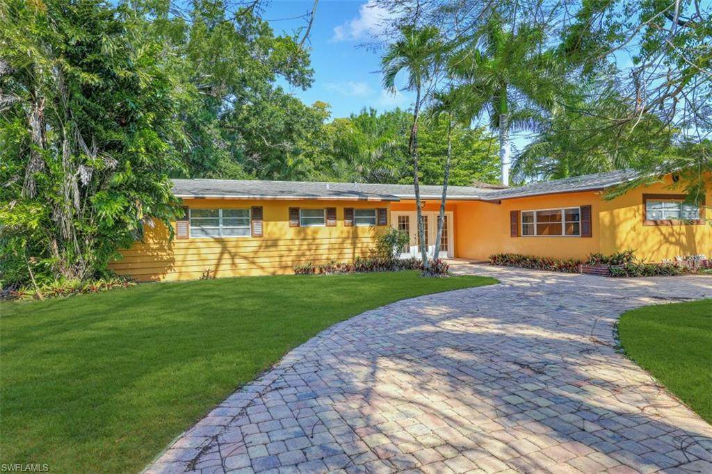 2702 Mcgregor Boulevard - Photo 1