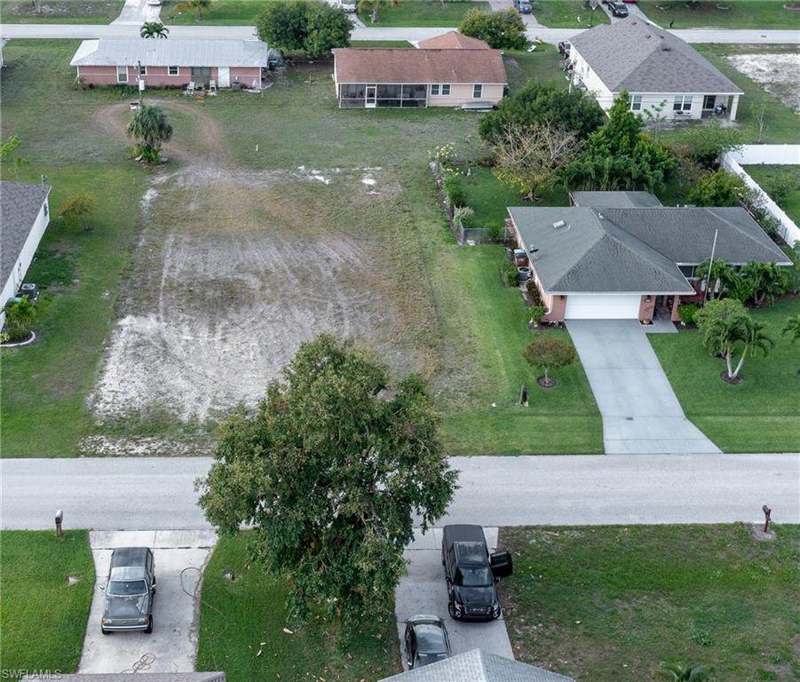 610 25th Terrace - Photo 1