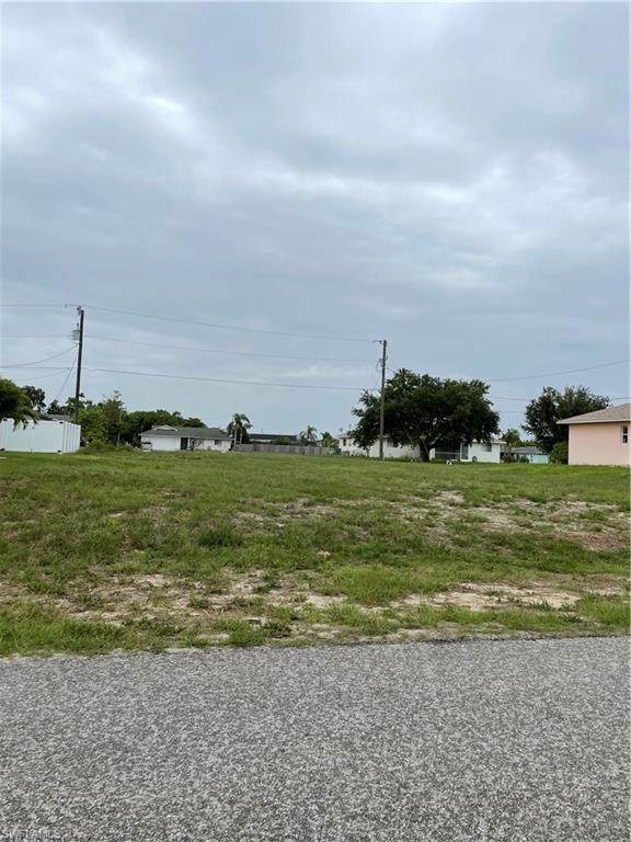915 36th Terrace - Photo 1