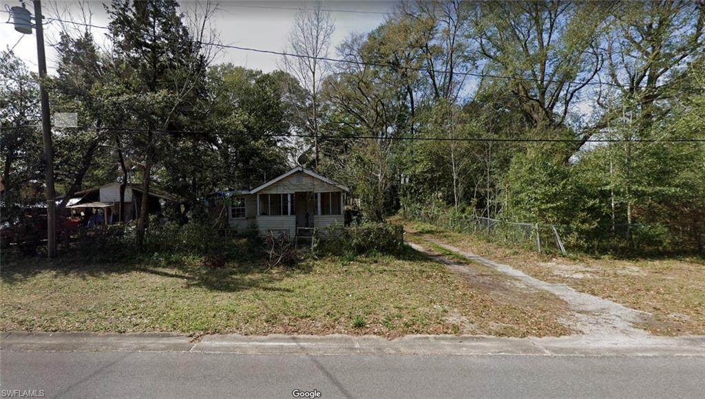 604 Amos Street - Photo 1