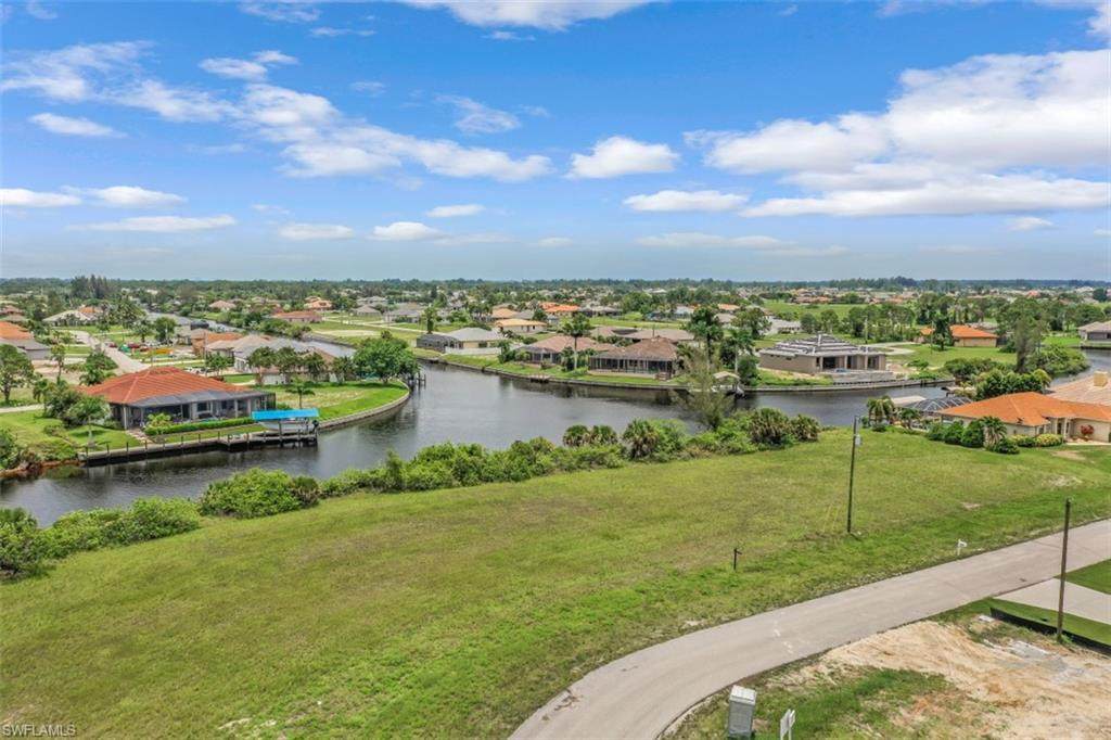 1845 36th Place - Photo 1
