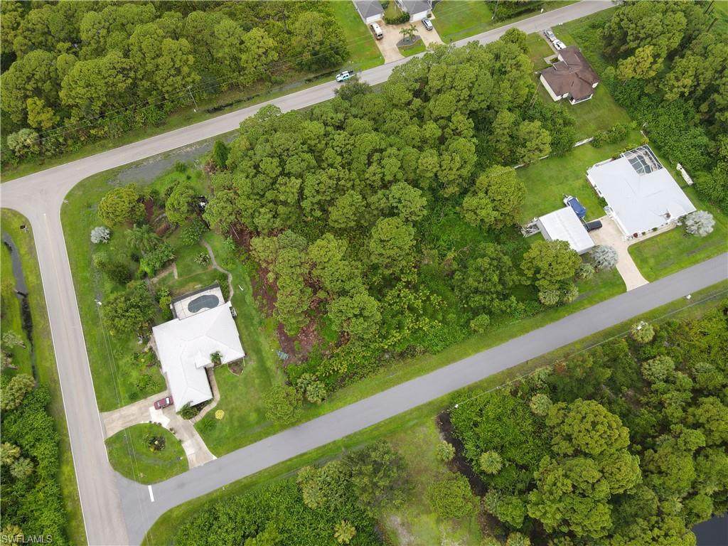 1182 Campbell Street - Photo 1
