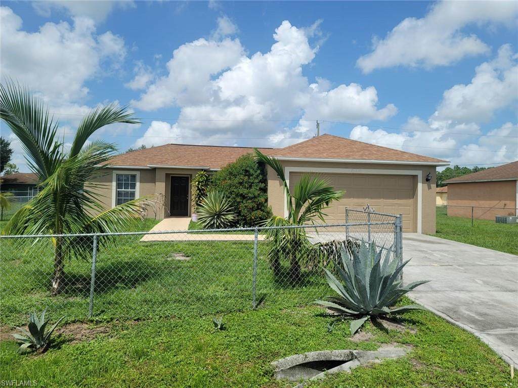 532 Thomas Sherwin Avenue - Photo 1