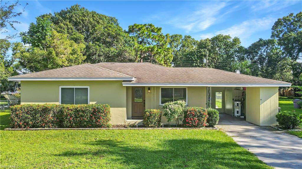 1533 Coconut Drive - Photo 1