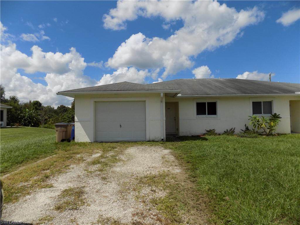 6035 Laurelwood Drive - Photo 1