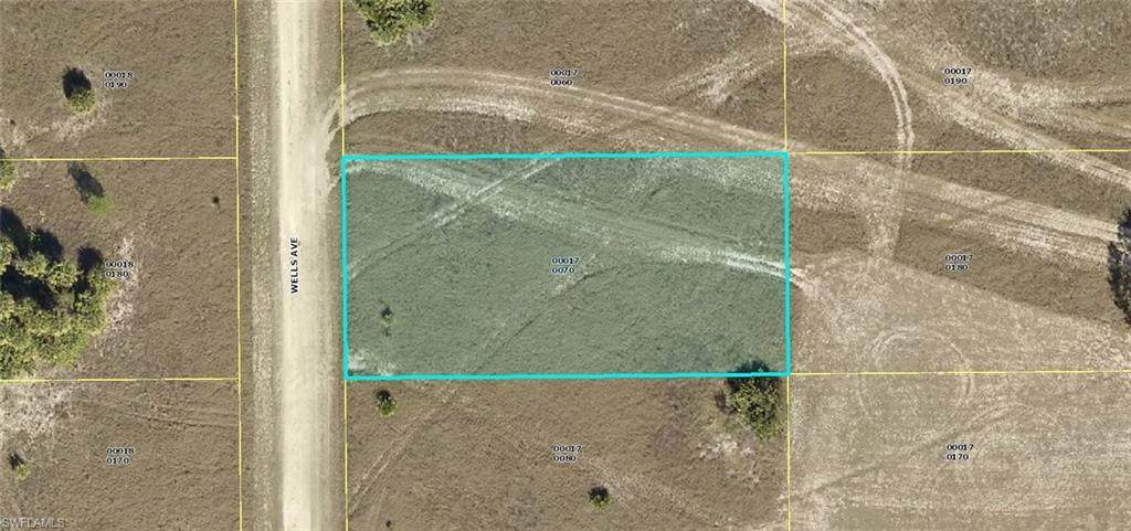 1710 Wells Avenue - Photo 1
