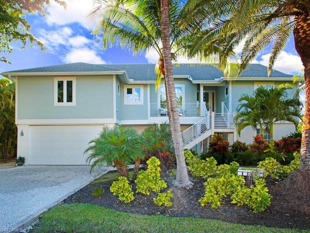 1665 Sabal Palm DR
