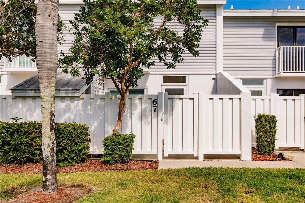 18022 San Carlos Boulevard - Photo 1