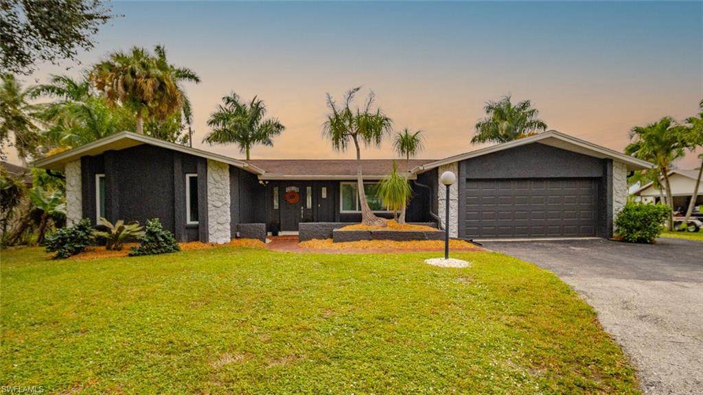 296 Broadview Drive - Photo 1