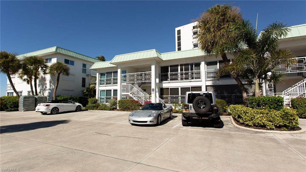 6500 Estero Boulevard - Photo 1