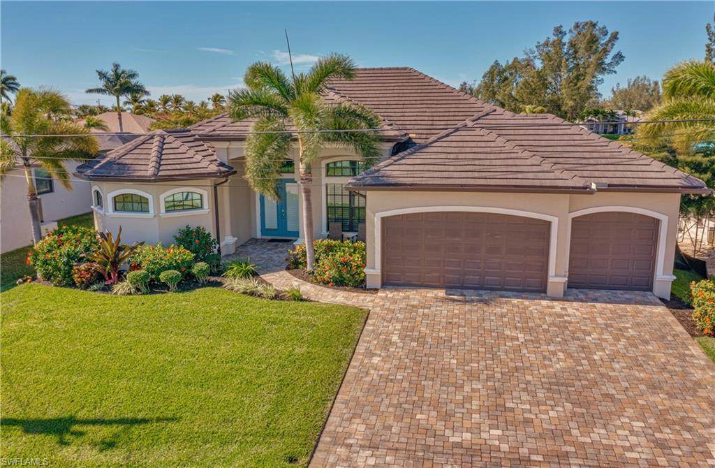 132 SW 38th PL