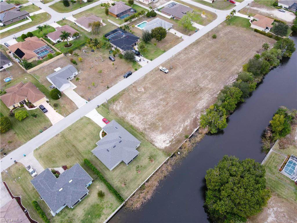 3505 8th Court - Photo 1