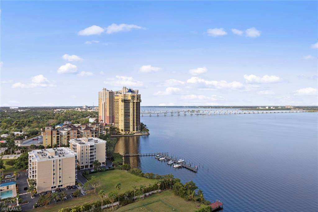 3000 Oasis Grand Boulevard - Photo 1