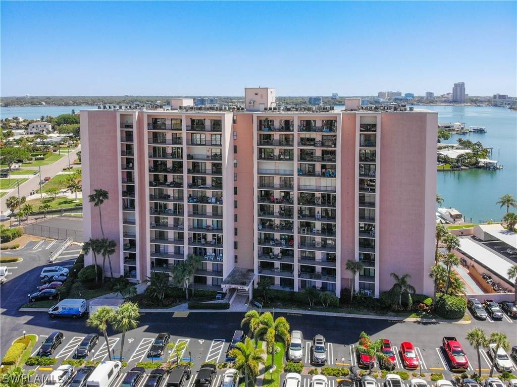 51 Island Way - Photo 1