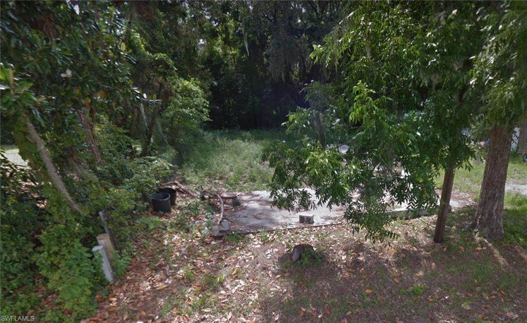 526 Montrose Avenue - Photo 1