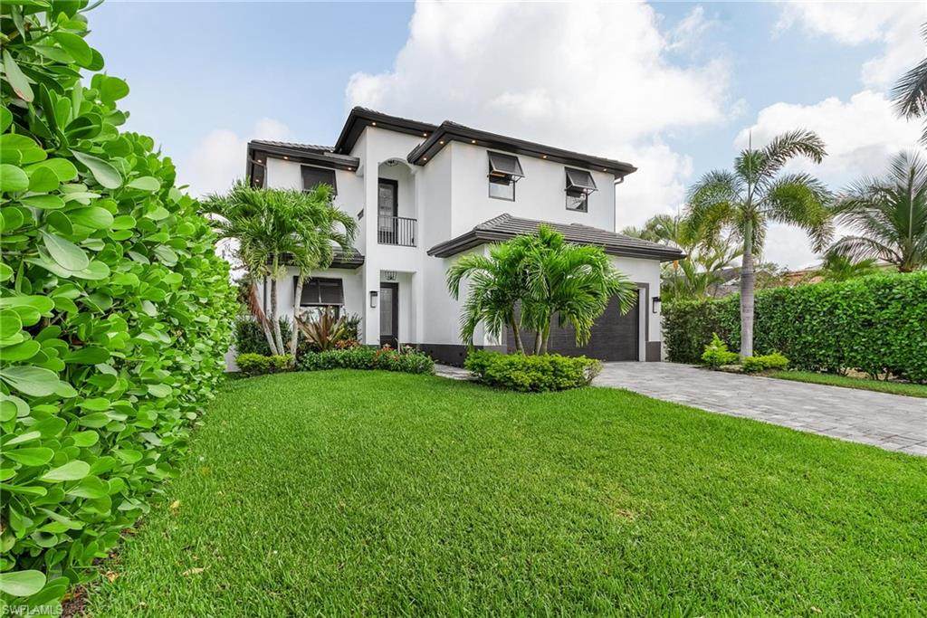 3355 Hibiscus Avenue - Photo 1