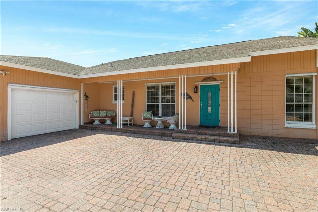 421 Connecticut Street - Photo 1