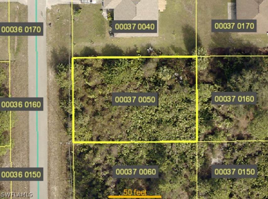 735 Chapman Avenue - Photo 1