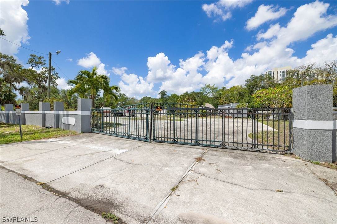 1280 & 1290 Williams Street - Photo 1