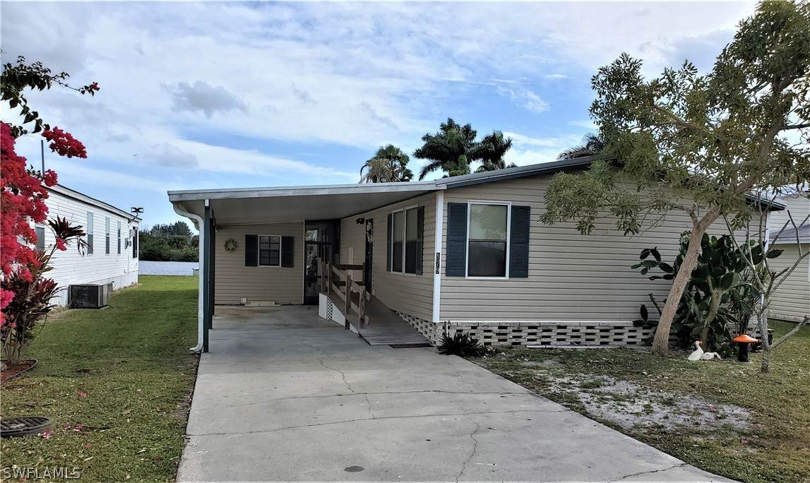 879 Yacht Club Way - Photo 1