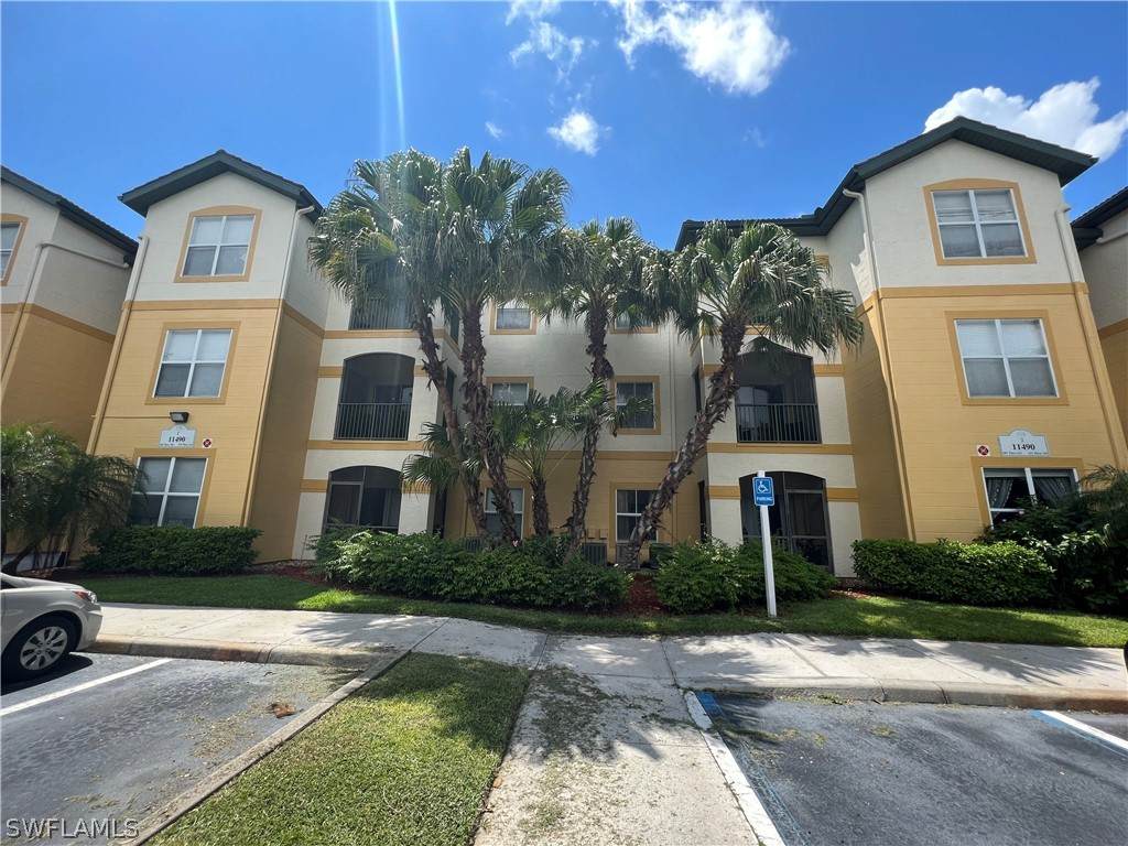 11490 Villa Grand - Photo 1