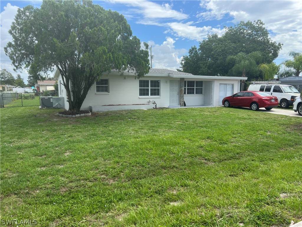 713 Leeland Heights Boulevard - Photo 1