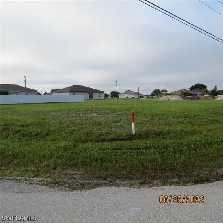 1227 Chiquita Boulevard - Photo 1