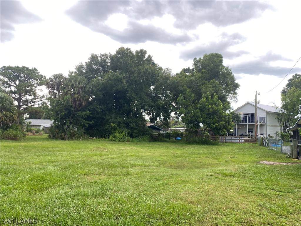 256 Hubbard Avenue - Photo 1