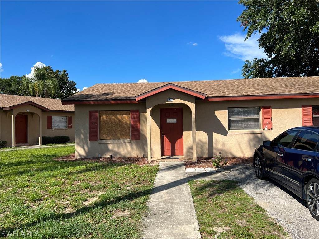 440 Las Palmas Cir - Photo 1