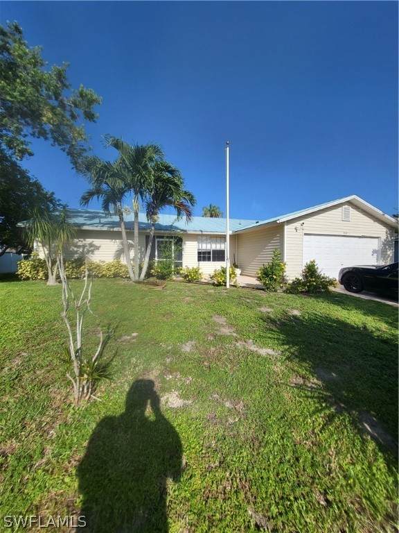 802 8th Court - Photo 1