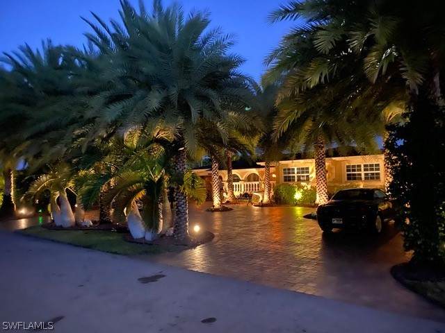1013 44th Street - Photo 1