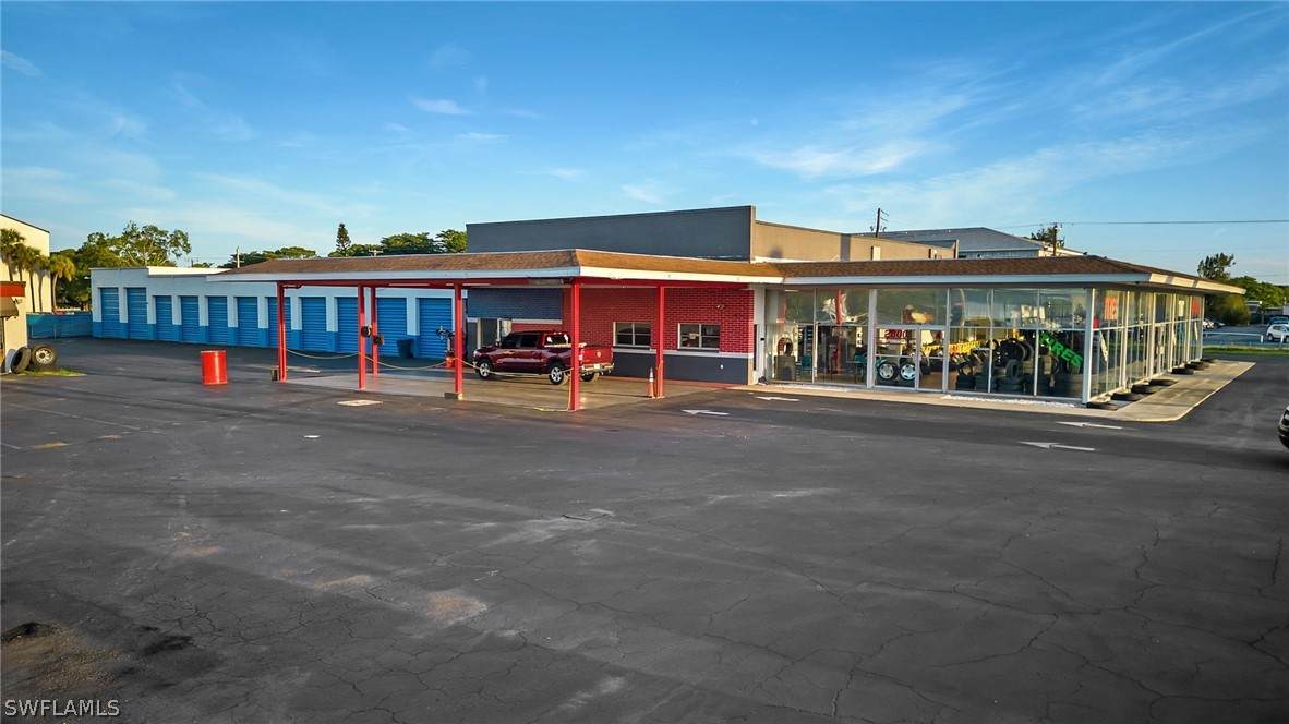 2800 & 2804/2808 Fowler Street - Photo 1