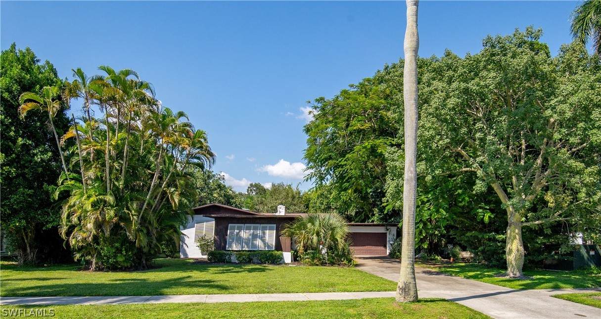 1337 Caloosa Drive - Photo 1