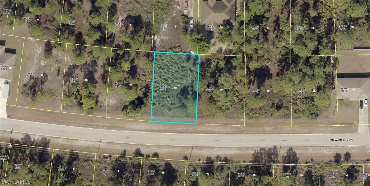 1035 Milwaukee Boulevard - Photo 1