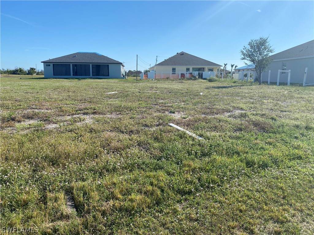 1843 37th Avenue - Photo 1
