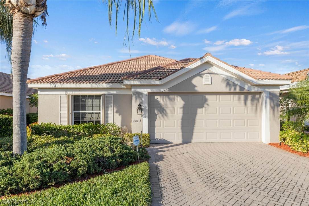 10015 Oakhurst Way - Photo 1